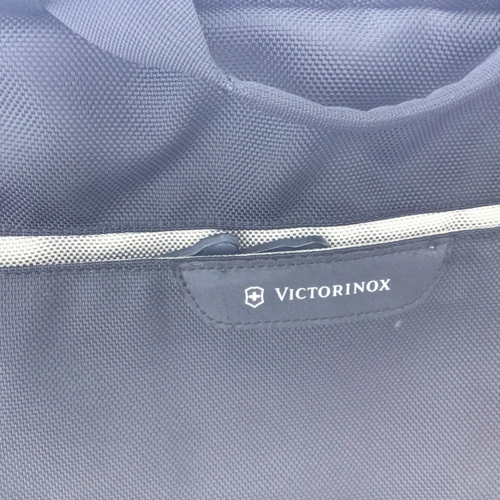Victorinox Multi-Compartmental Laptop Briefcase Travel Bag Lightweight